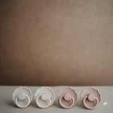 FRIGG Daisy Natural Rubber Pacifier 2-Pack