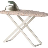 Iron And Ironing Board - Mouse