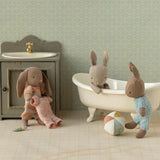 Bathtub - Mouse